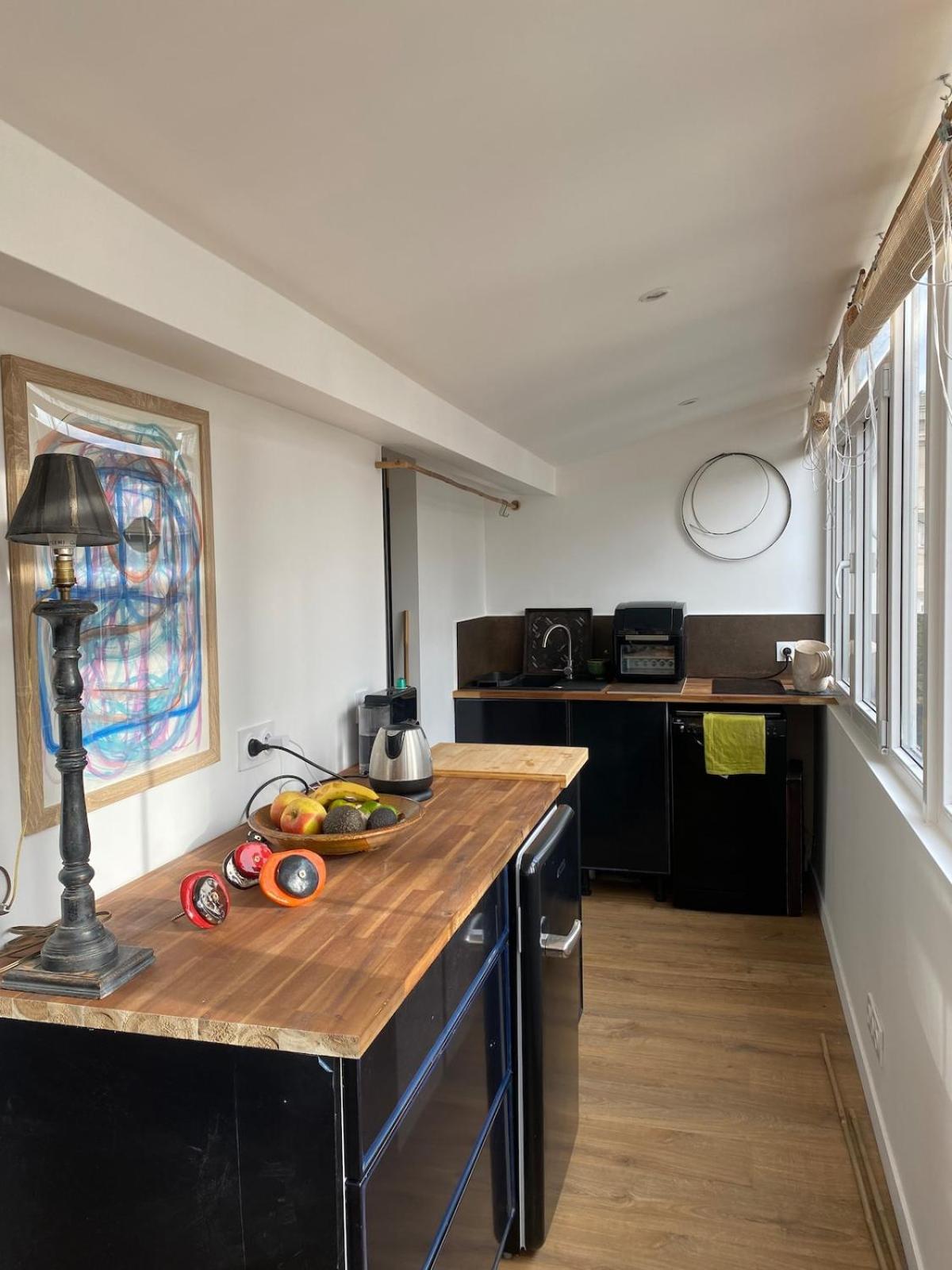 Grand Zen A Cote De La Promenade Des