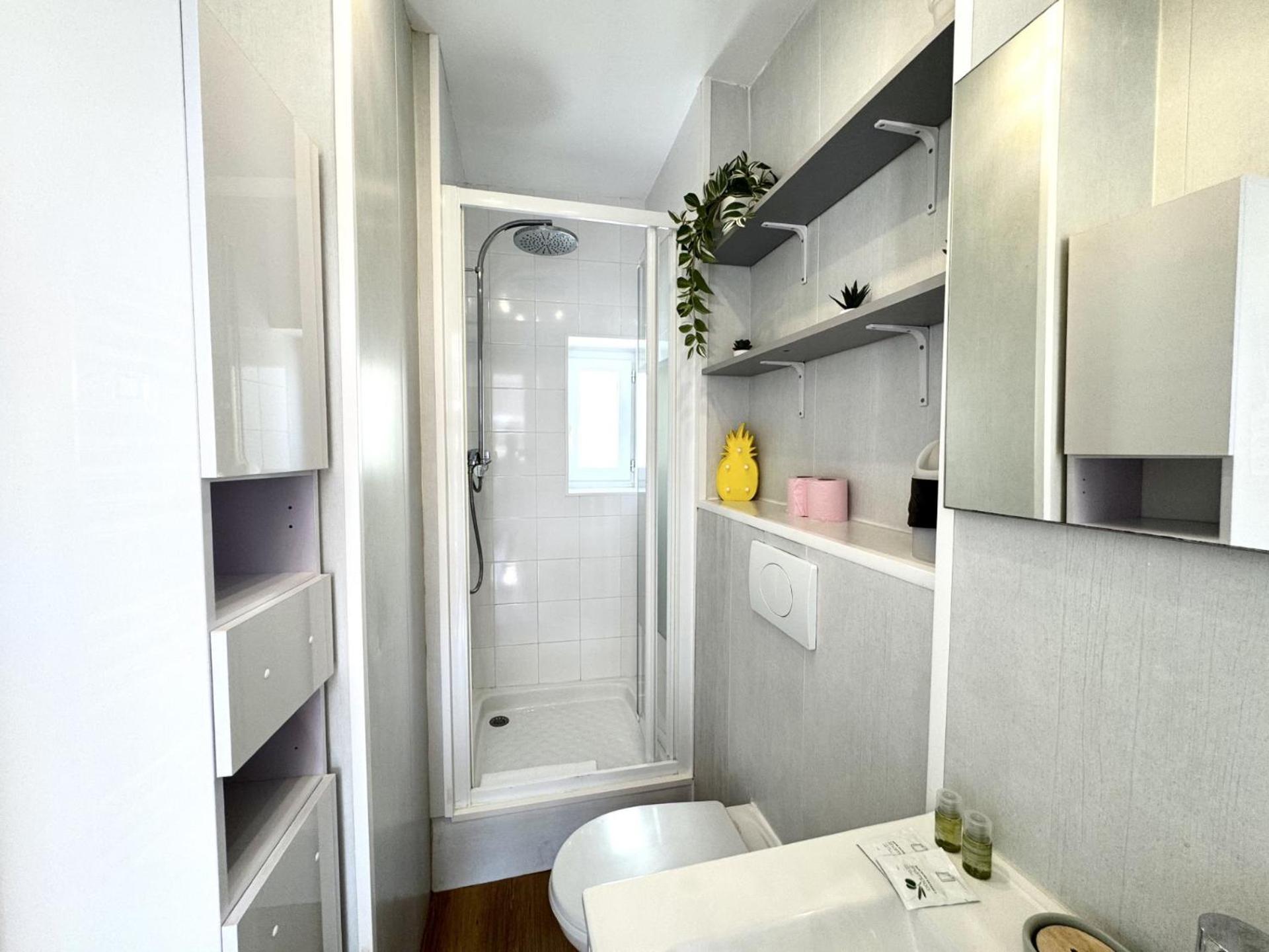 Riviera - Les Toits D Augustin - Bright With A C - Old Town Apartment *