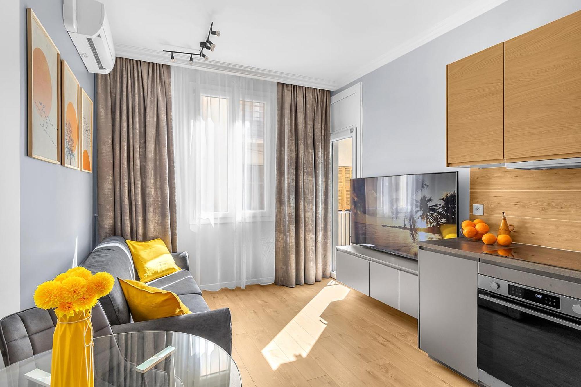 Apartment Gorgeous In The Center Nice