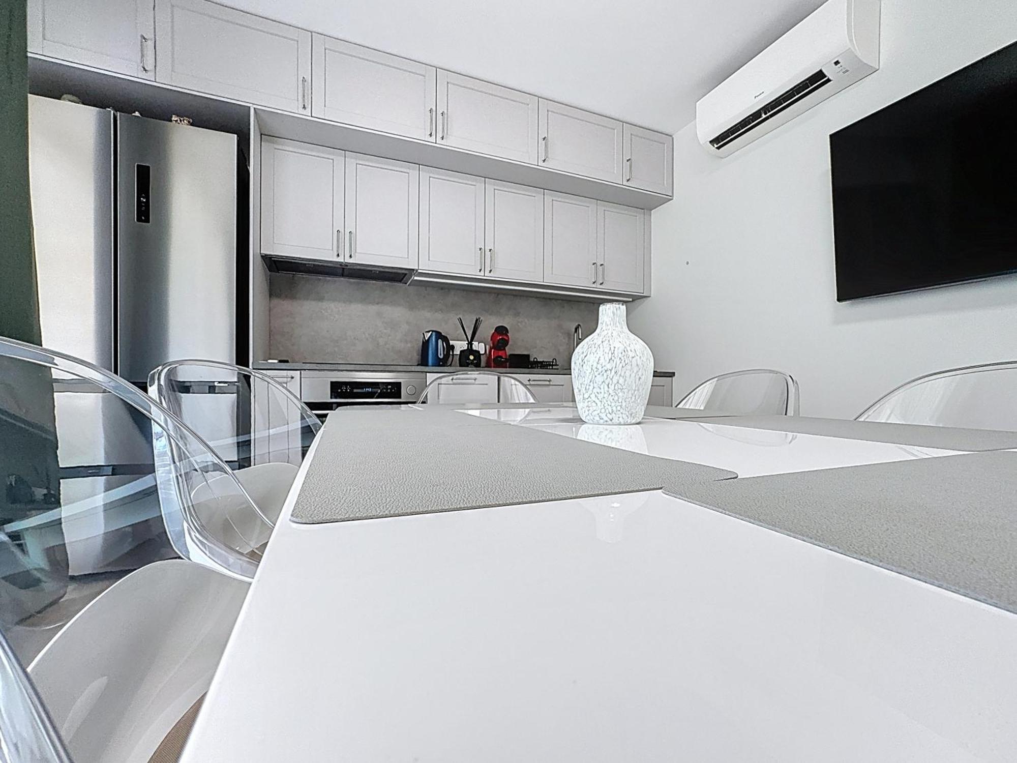Azur Apartment *