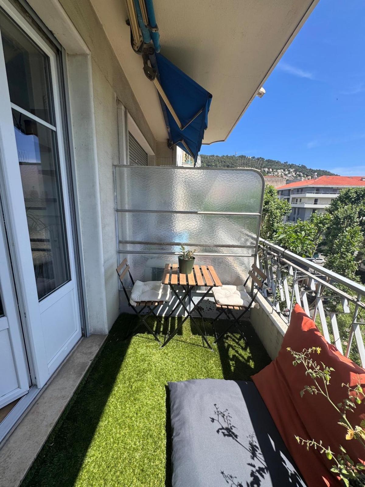 Apartment Beautiful 2-room, Ac, Center, Terrace