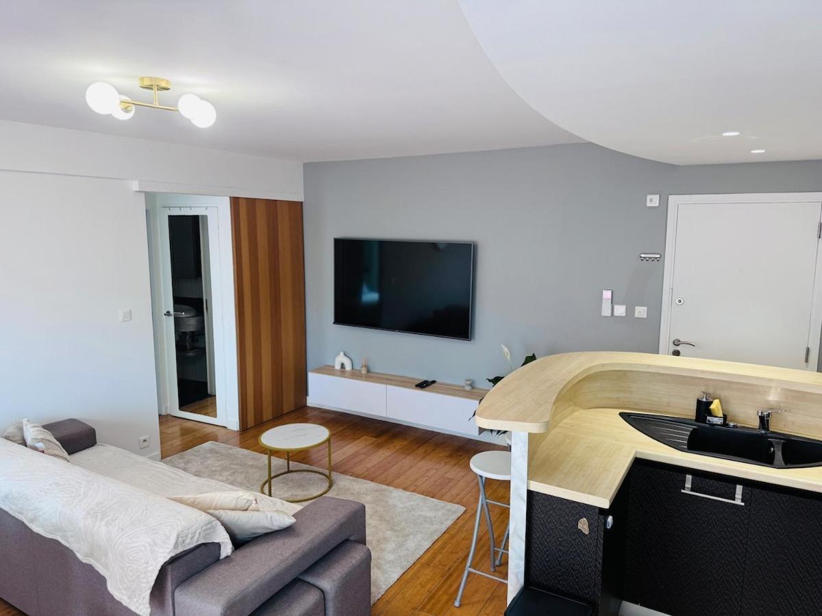 Le Carras - Proche De Aeroport , Plage A Pied - Promenade Des Anglais Apartment *