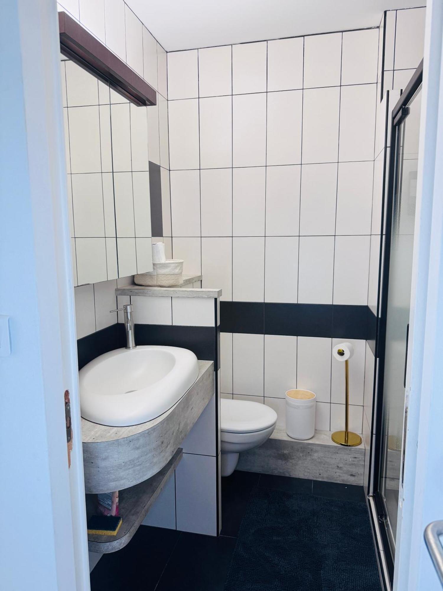 Le Carras - Proche De Aeroport , Plage A Pied - Promenade Des Anglais Apartment *
