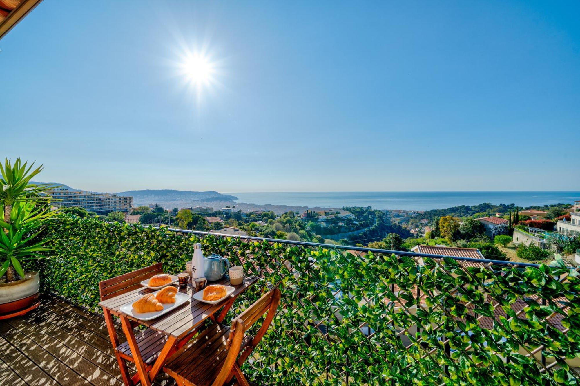 Apartment Panoramic Sea View Of The French Riviera, Parking Nice