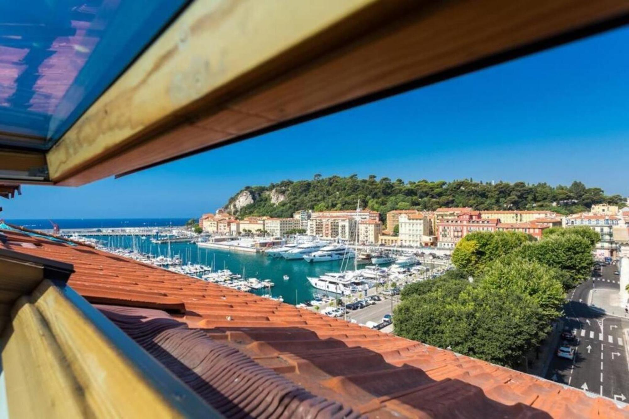 Apartment Port 3 - Spacious And Central W Ac On The Port Nice