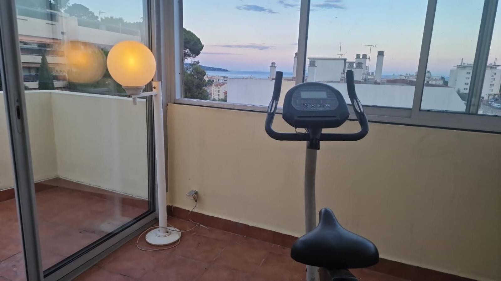 Apartment Panoramic Penthouse With Rooftop Jacuzzi