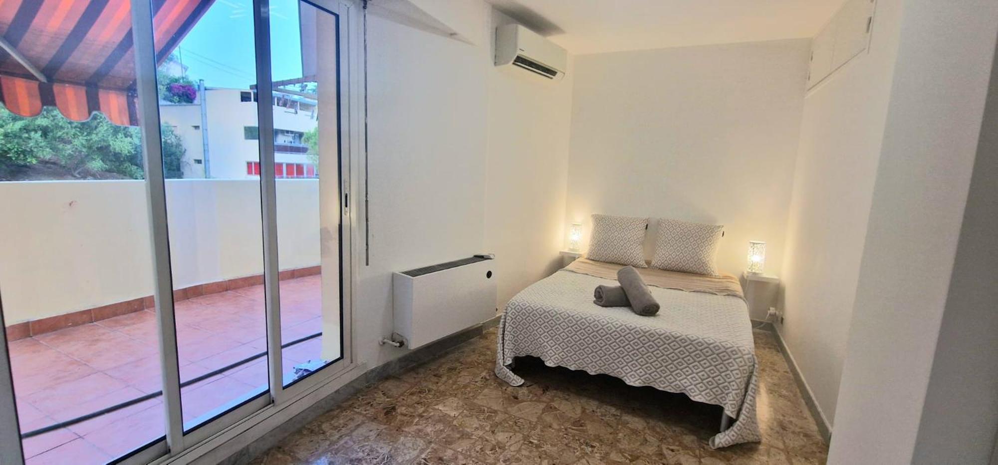 Panoramic Penthouse With Rooftop Jacuzzi