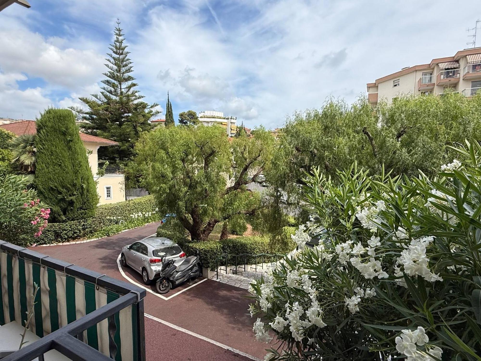Apartment Havre De Paix Avec Terrasse Ensoleillee A