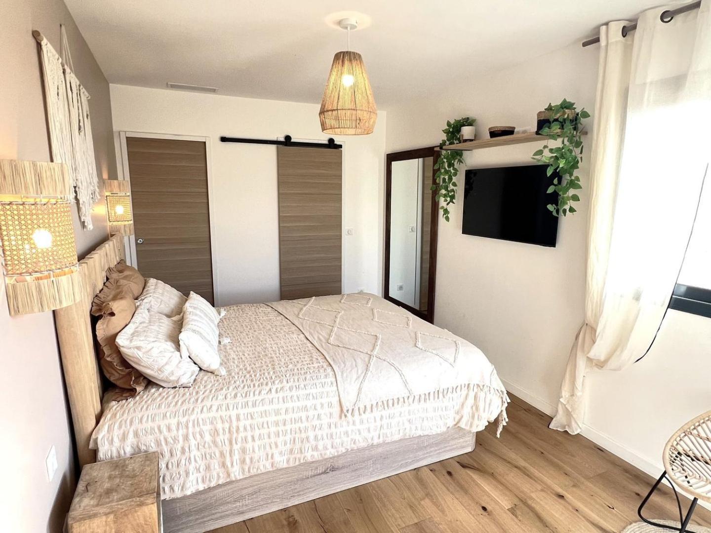 Moderne Pour 8 Personnes - Vue Sur ! Nice