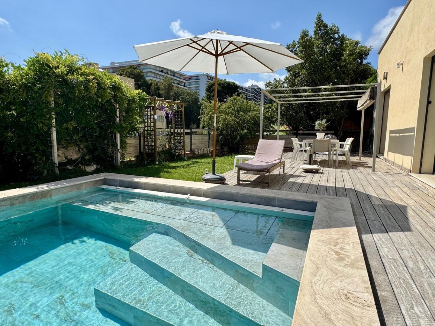 Moderne Pour 8 Personnes - Vue Sur ! Nice