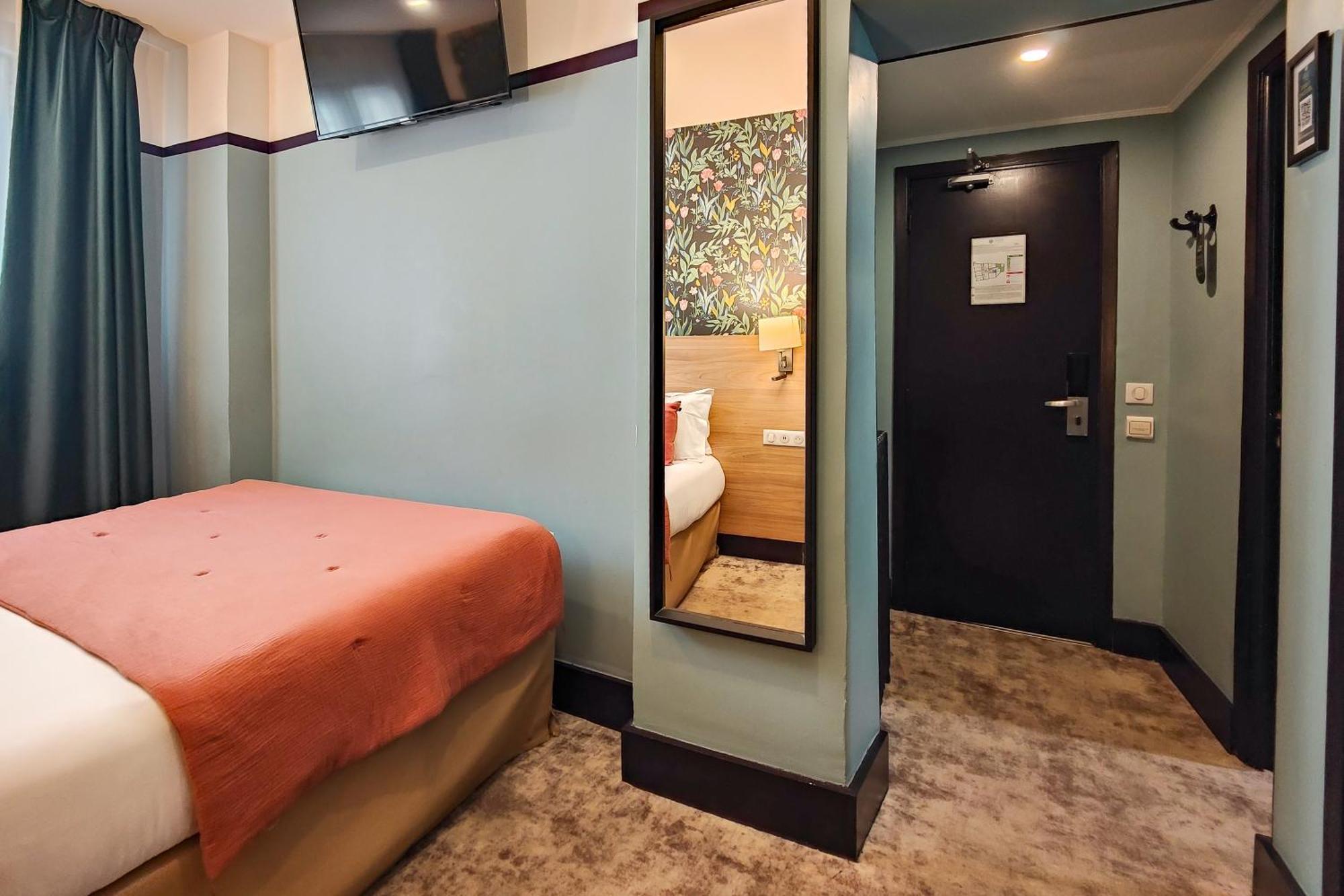 De France, Un Ammi Hotel