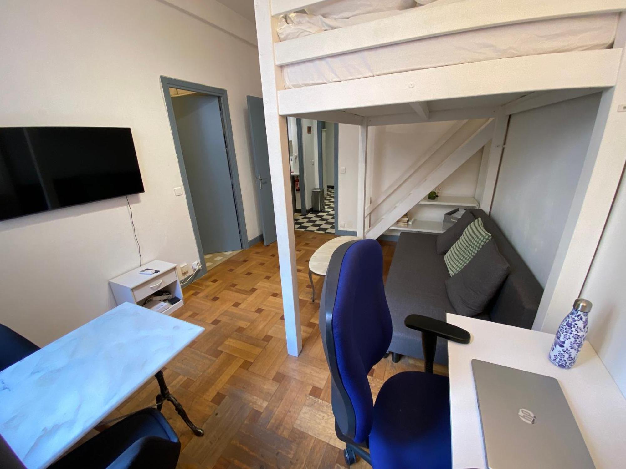 Easy And Accessible Flat Near The Apartment *