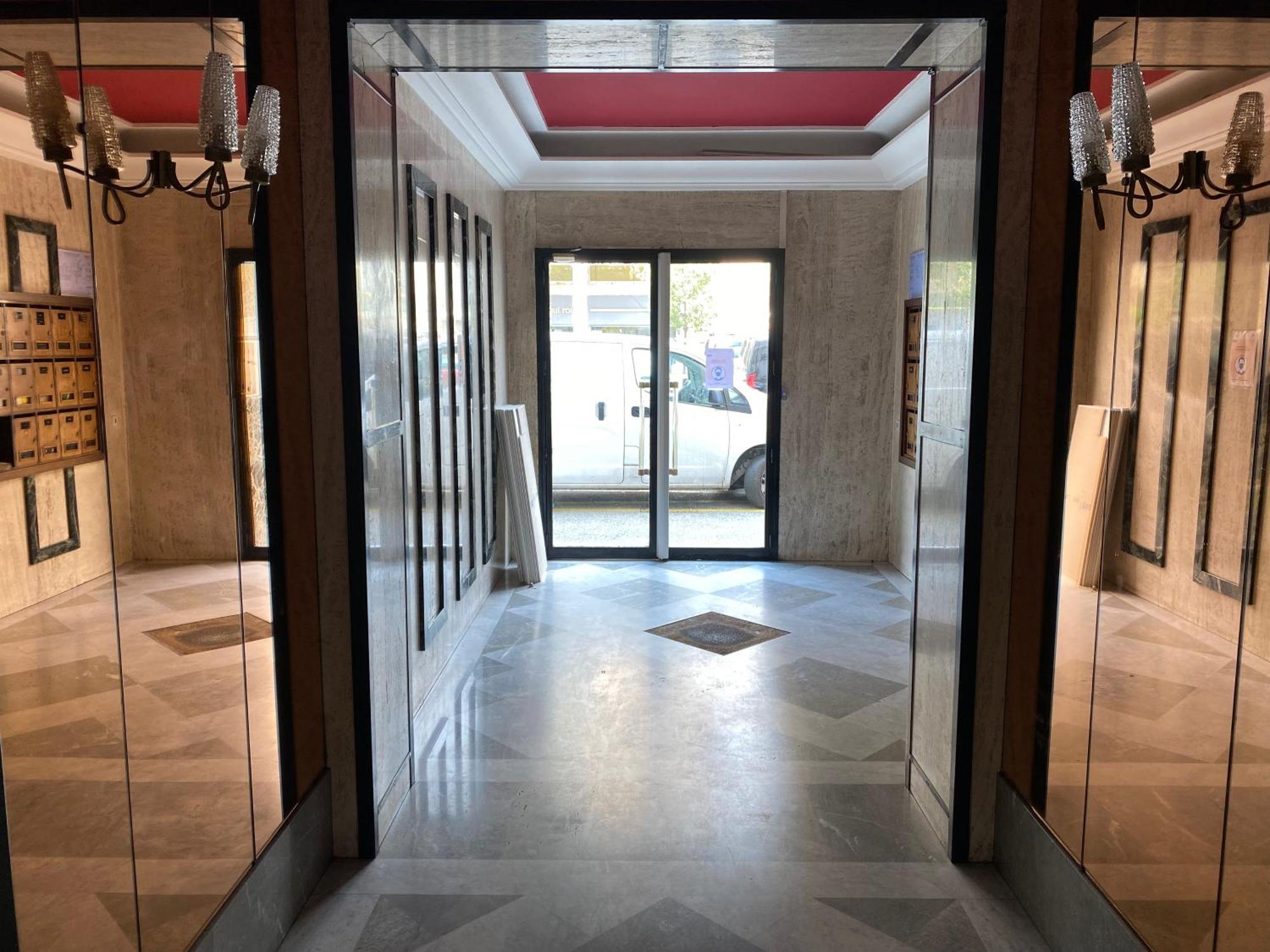 Apartment Easy And Accessible Flat Near The