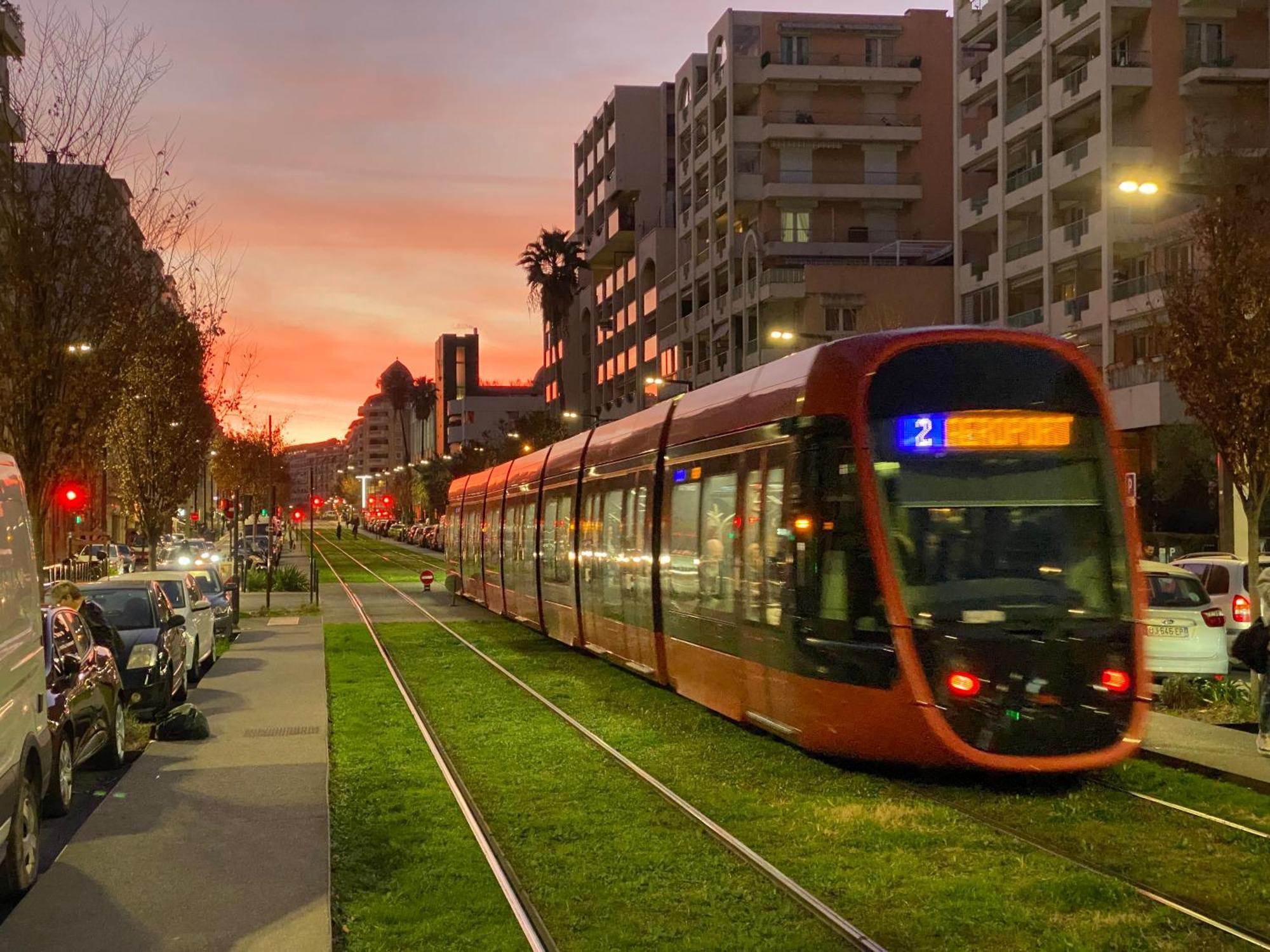 Apartment Easy And Accessible Flat Near The *