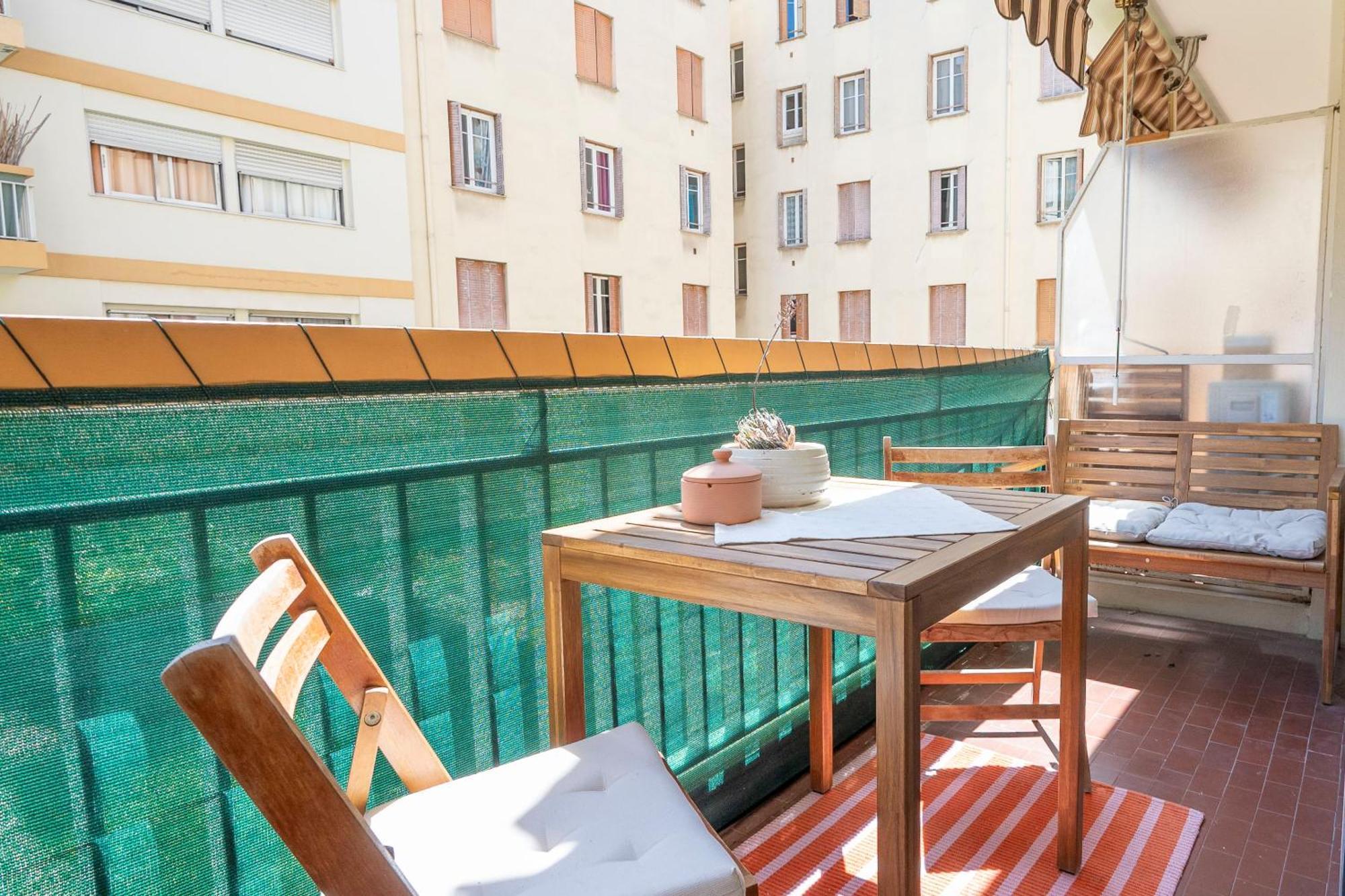 Superbe 2 Pieces Contemporain Au Coeur De Apartment