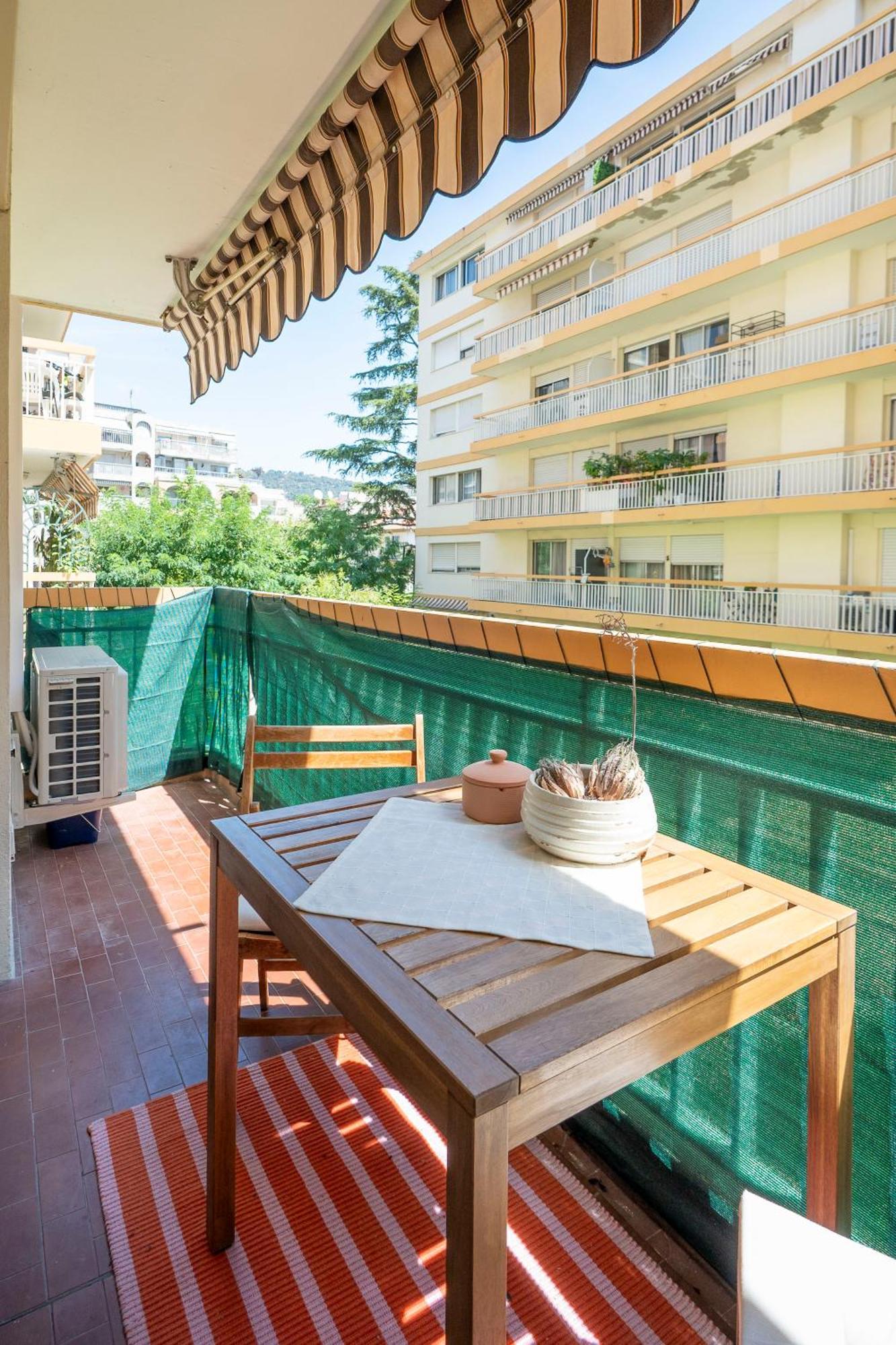 Superbe 2 Pieces Contemporain Au Coeur De Apartment