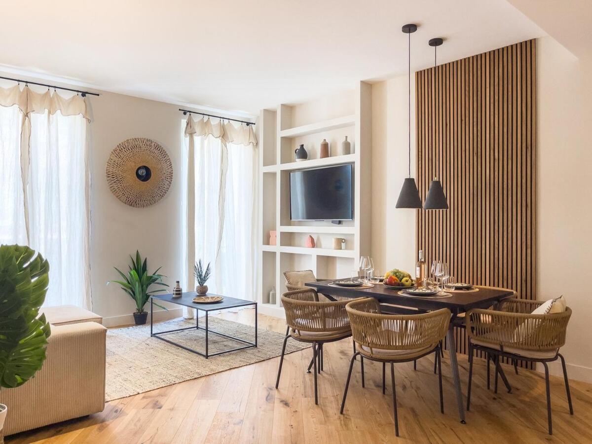 Nicois - 3 Pieces Au Centre Apartment