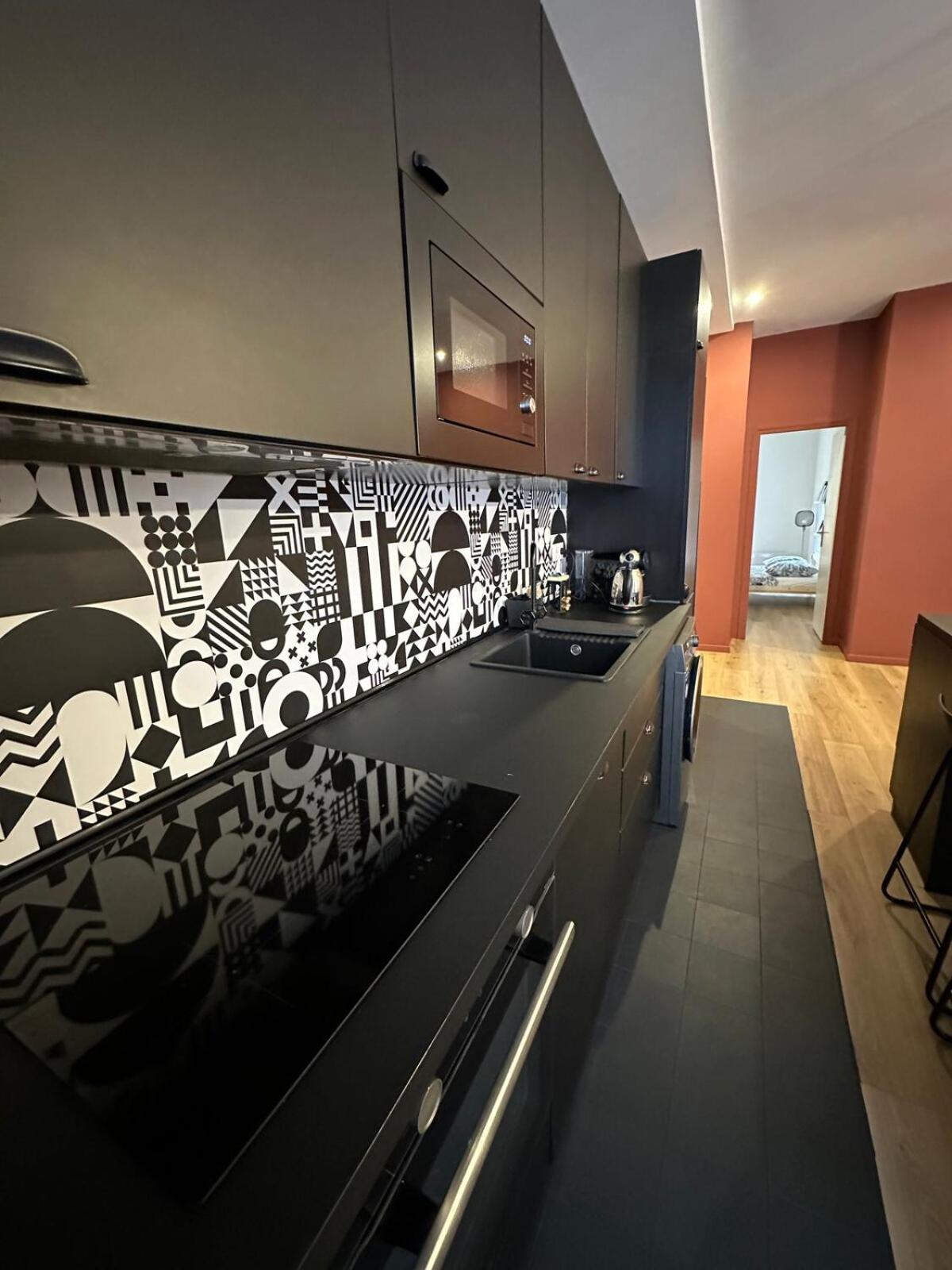 Apartment Heart Of Beautiful 3 Bedrooms Nice