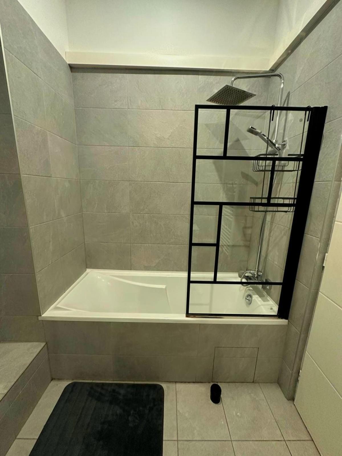 Heart Of Beautiful 3 Bedrooms