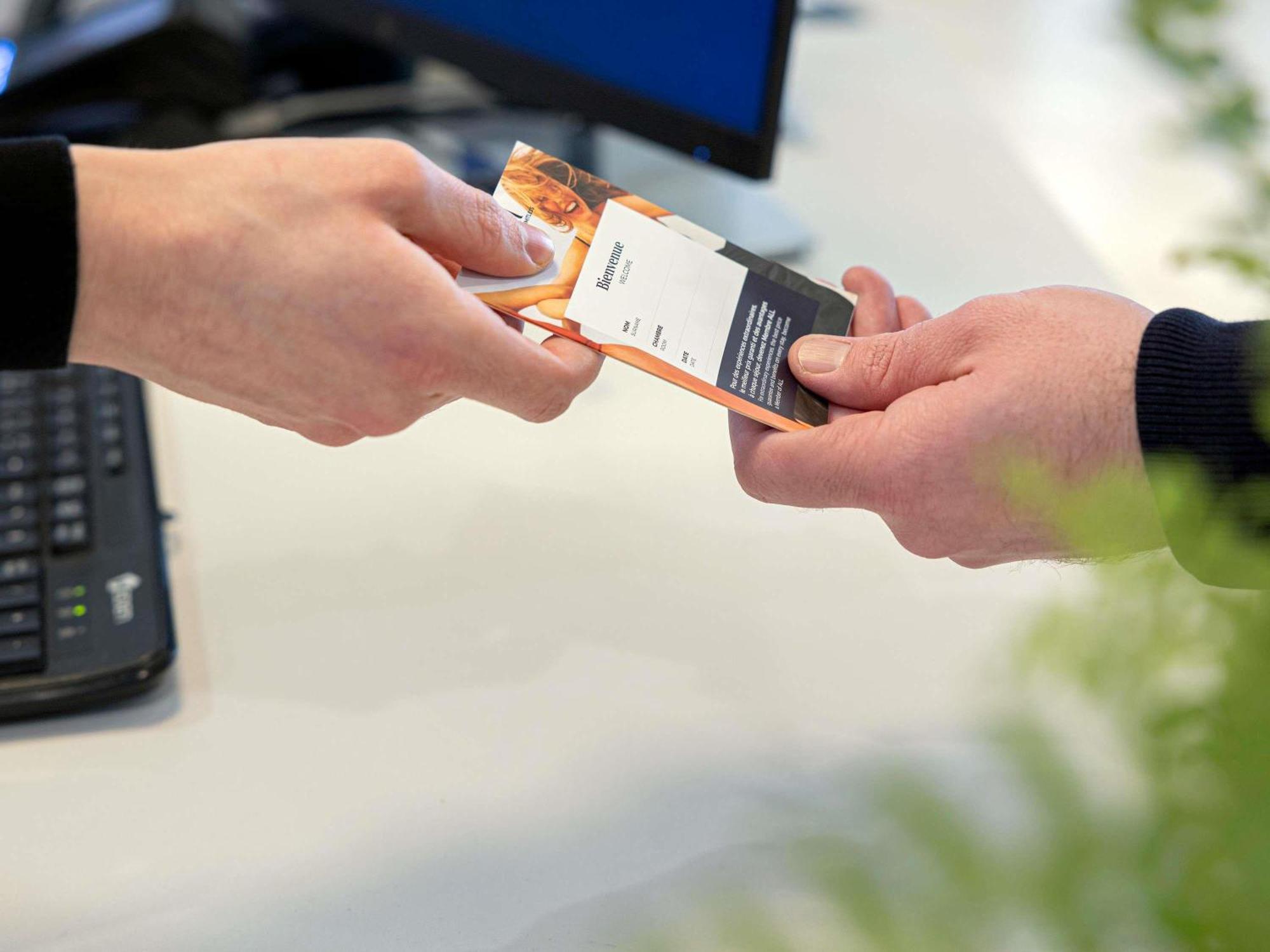 Hotel Mercure Centre Grimaldi 4*