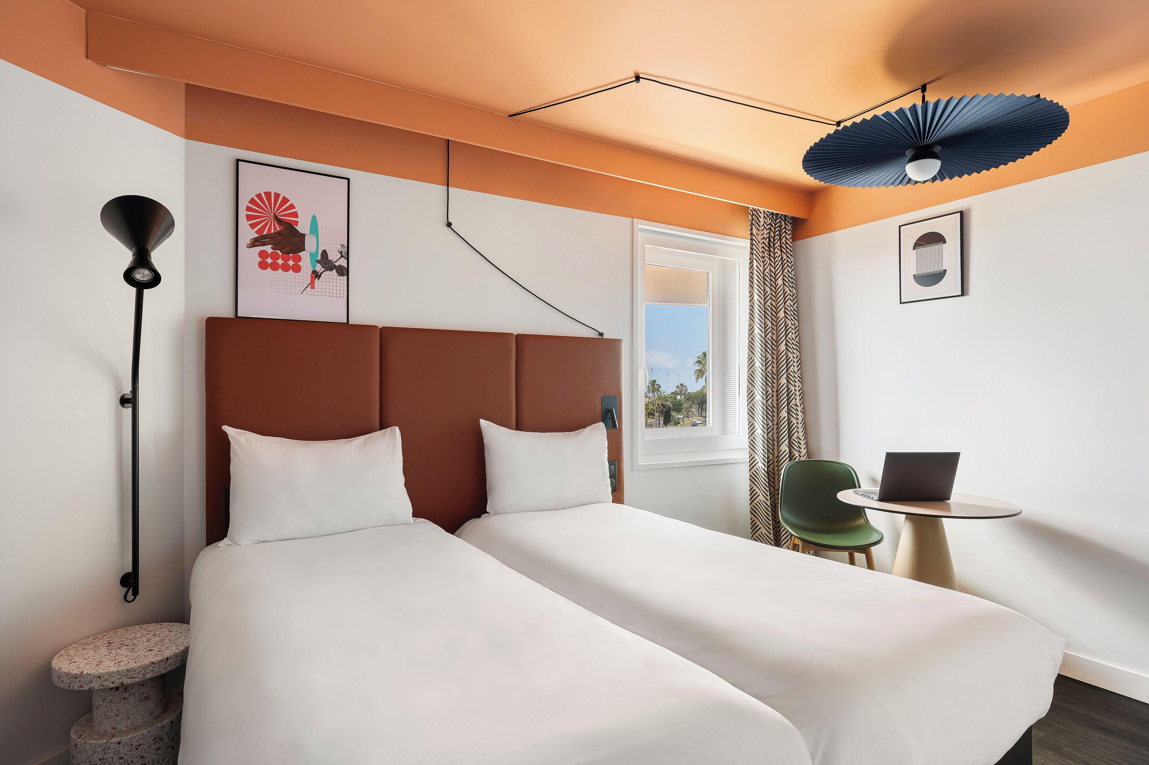 Ibis Aeroport Promenade Des Hotel