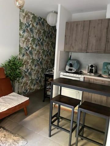 View Jolie Avec Jardin