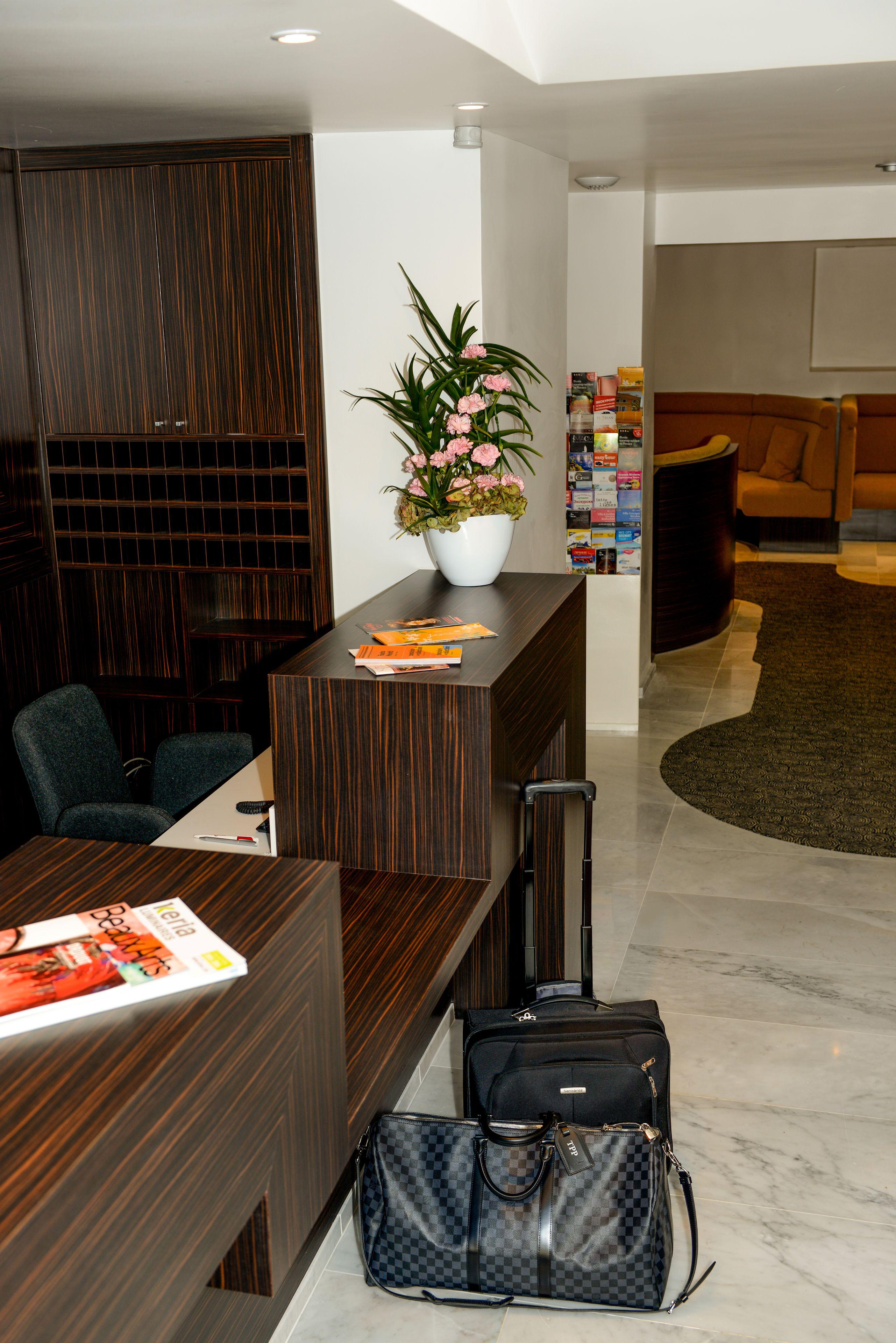 & Monsigny Hotel Nice