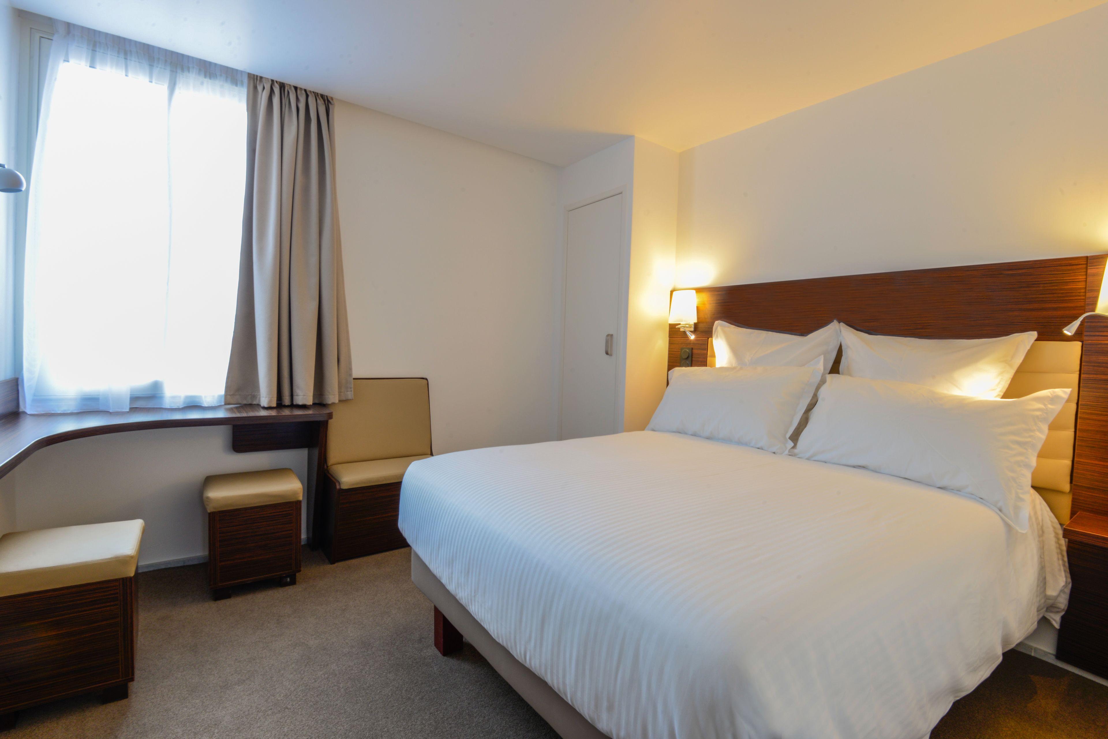 Hotel & Monsigny Nice