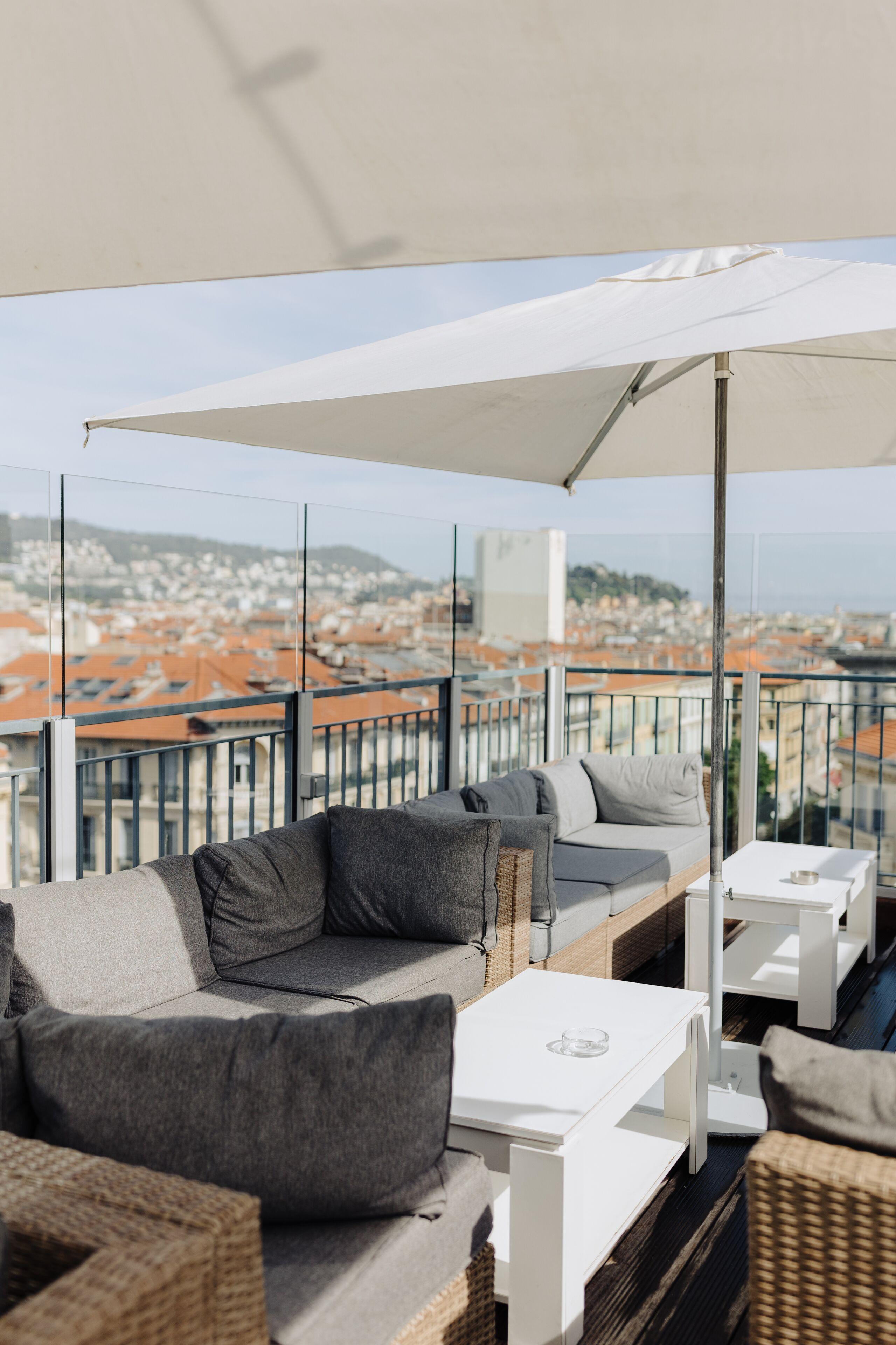 Hotel & Monsigny Nice
