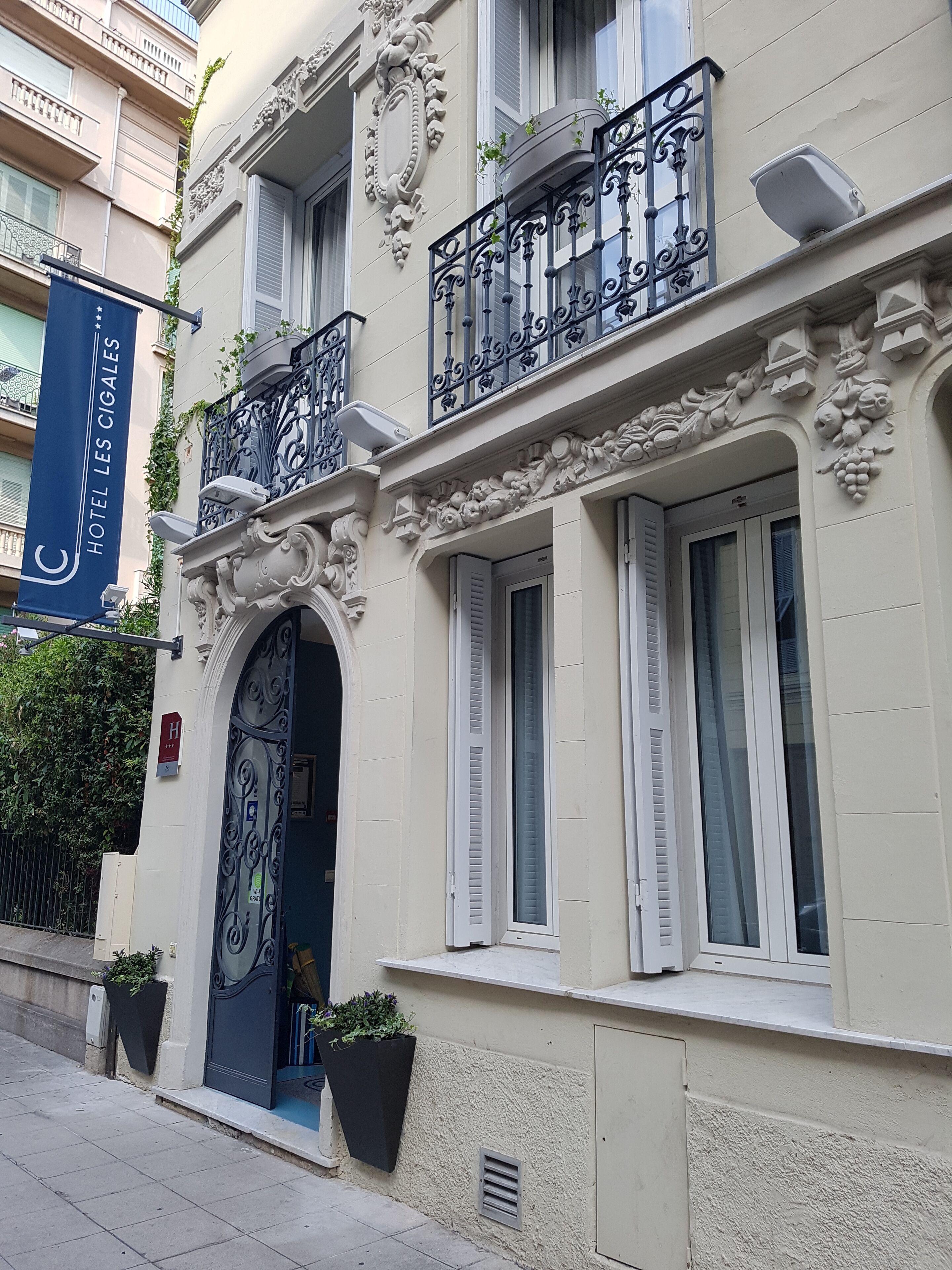 Les Cigales Hotel