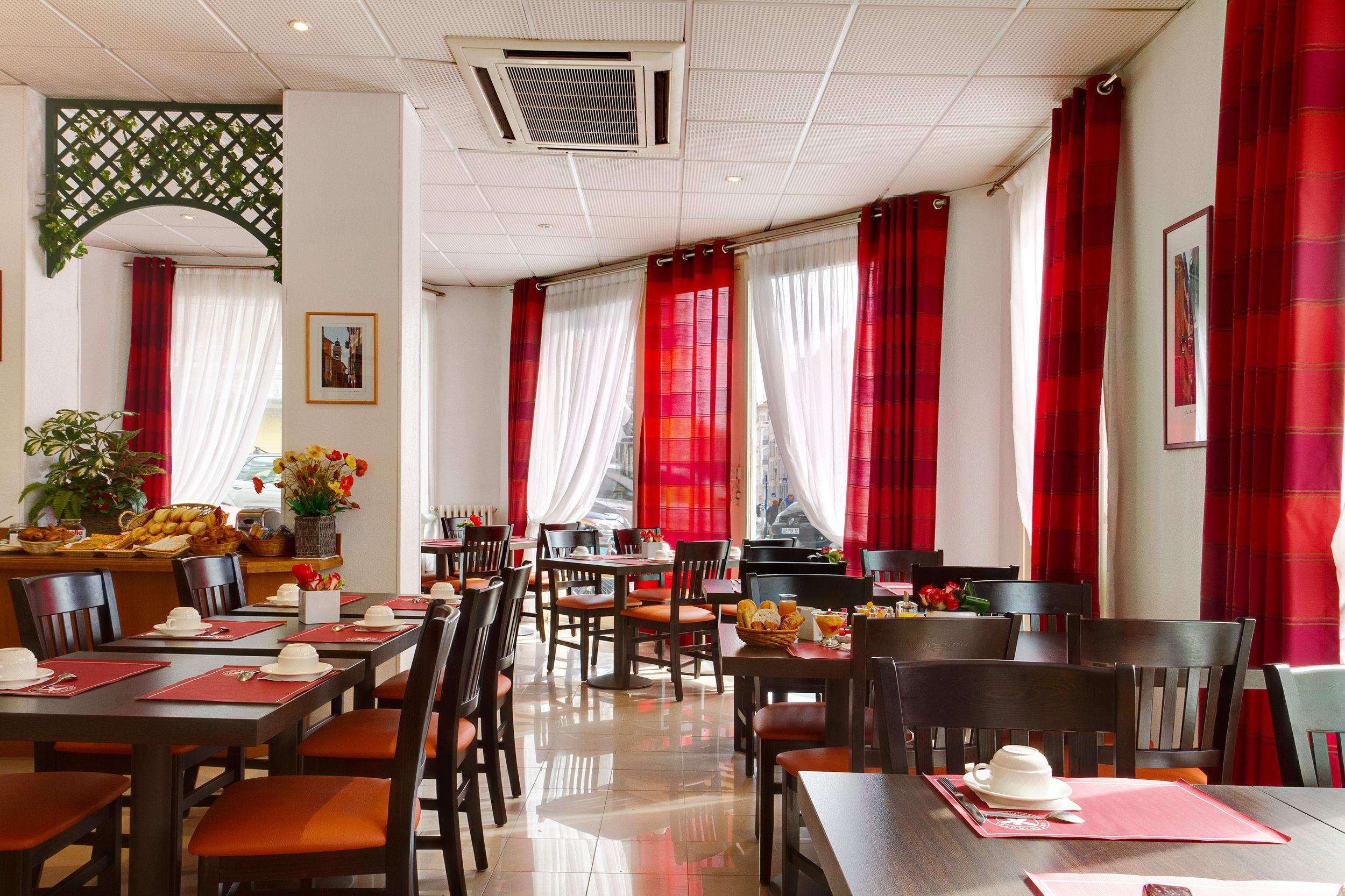 Le Riviera Collection, Signature Collection By Western