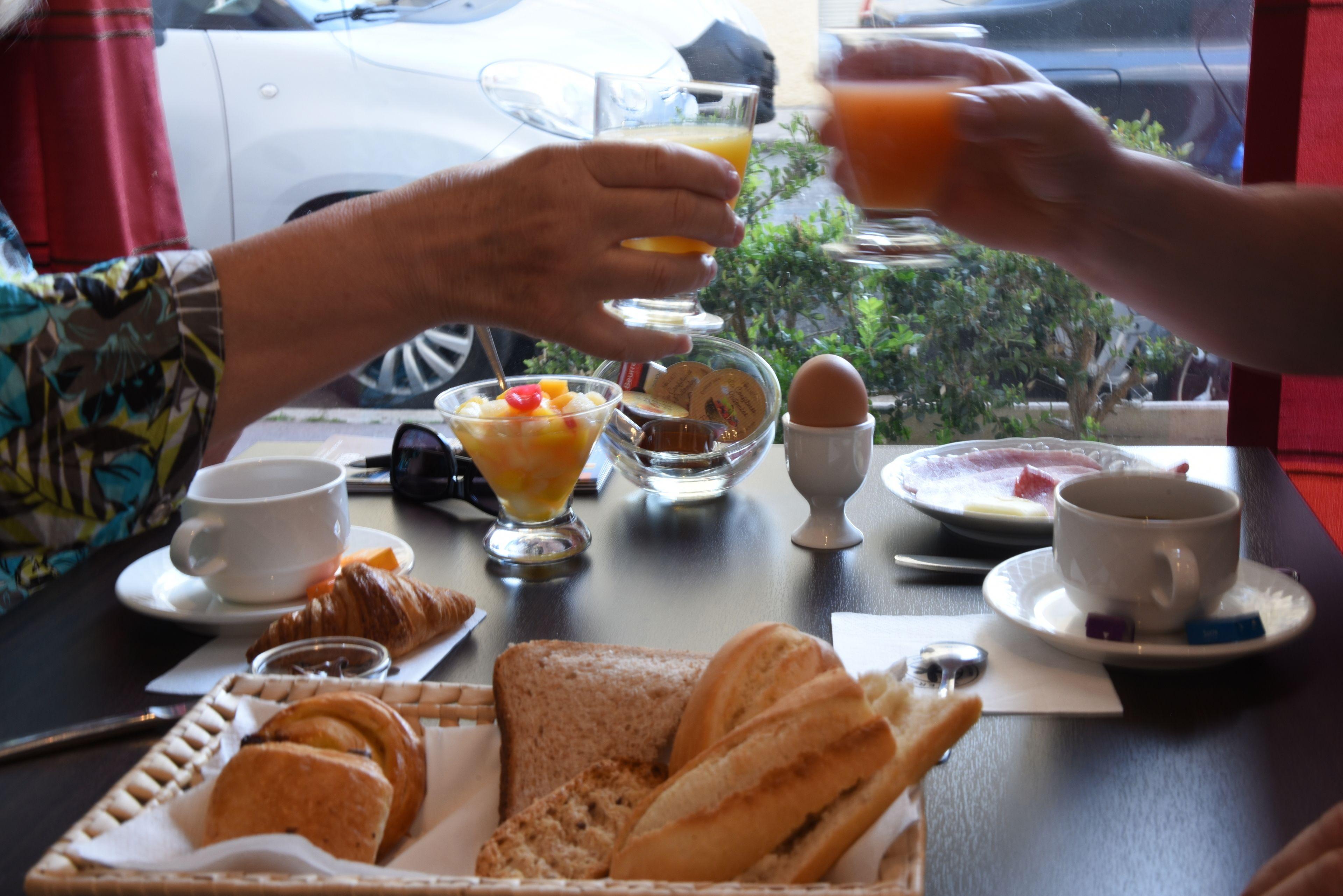 Le Riviera Collection, Signature Collection By Western