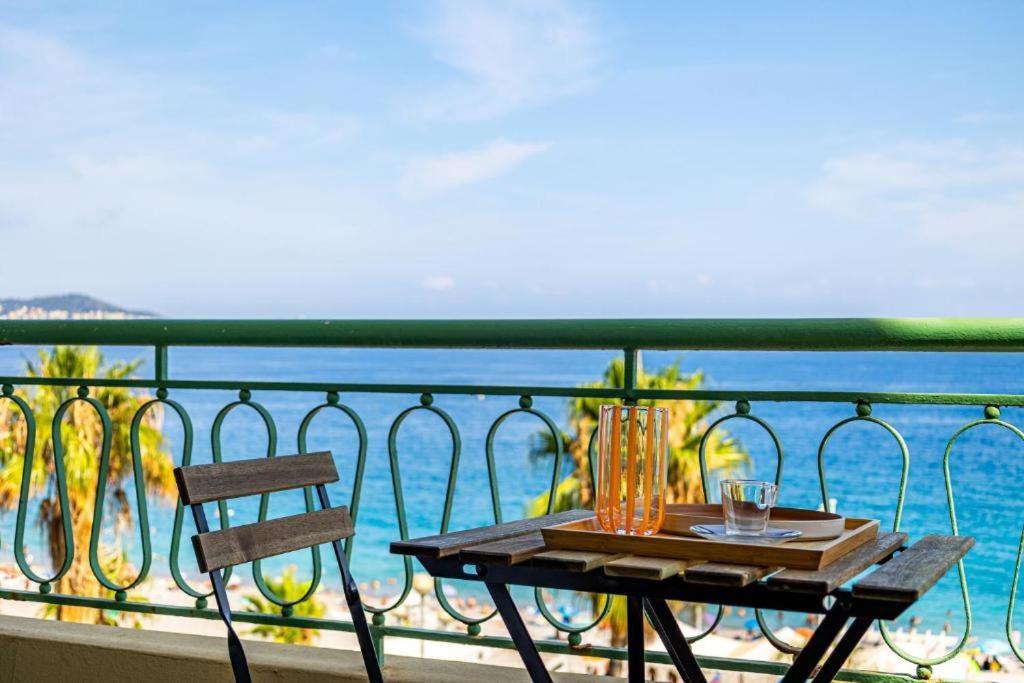 Prestige Sur La Promenade Des * Nice