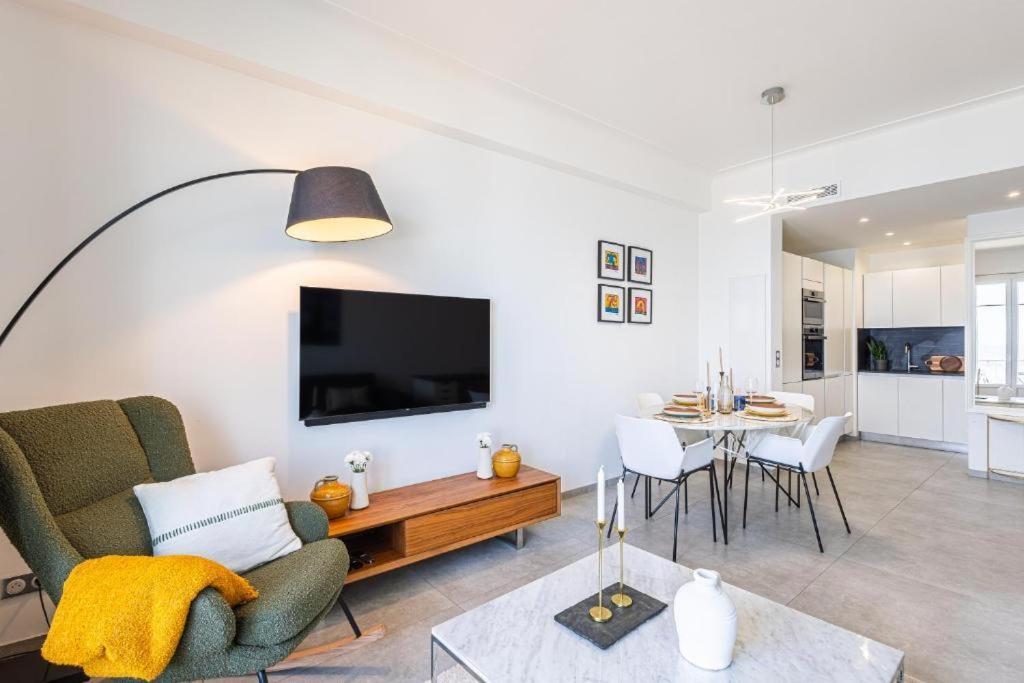 Prestige Sur La Promenade Des Apartment *