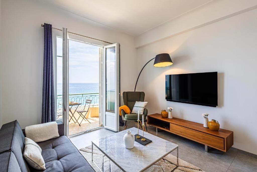 Prestige Sur La Promenade Des *