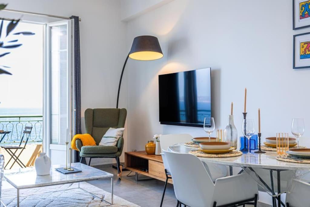 Prestige Sur La Promenade Des Nice