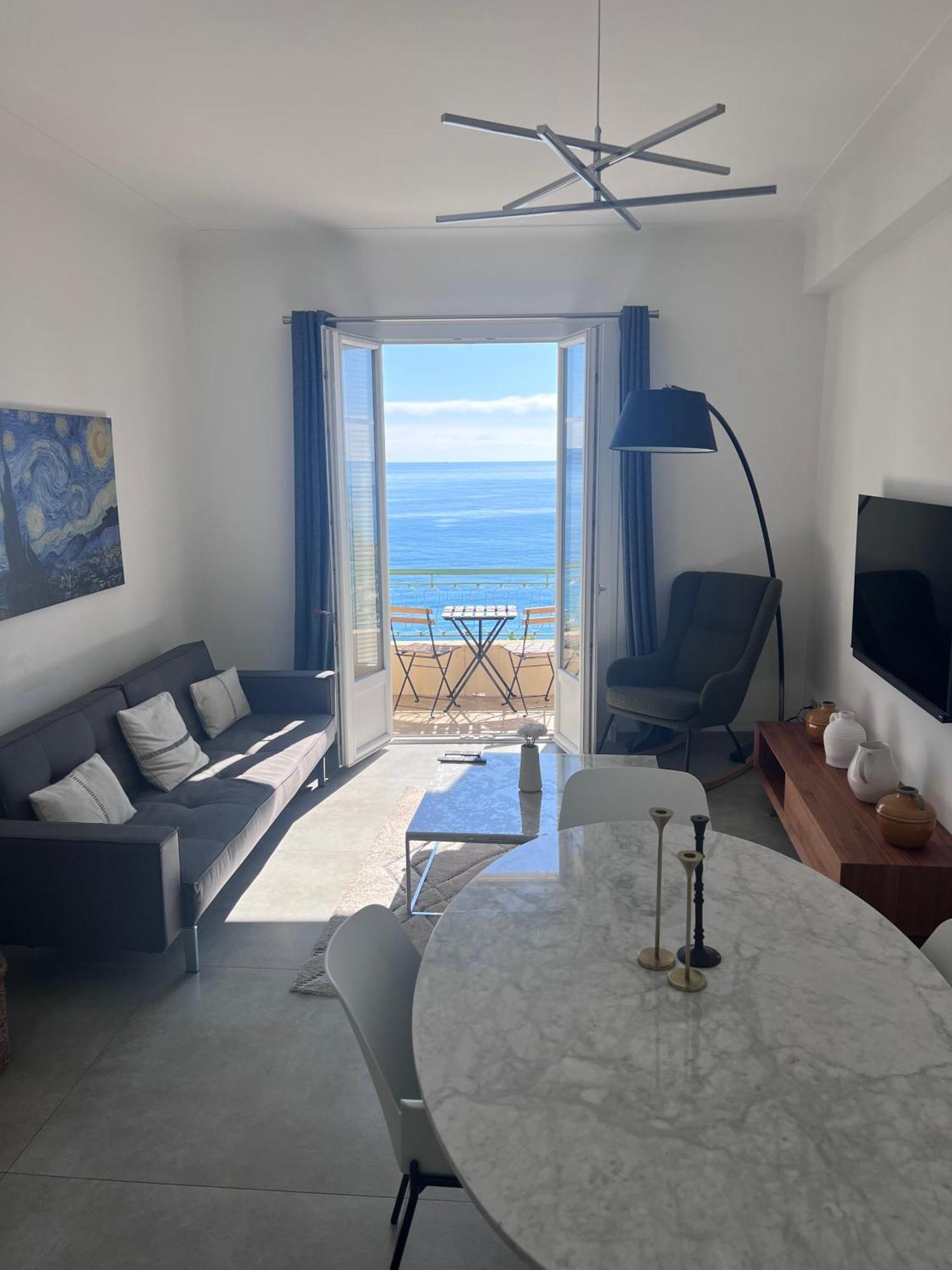 Prestige Sur La Promenade Des Apartment