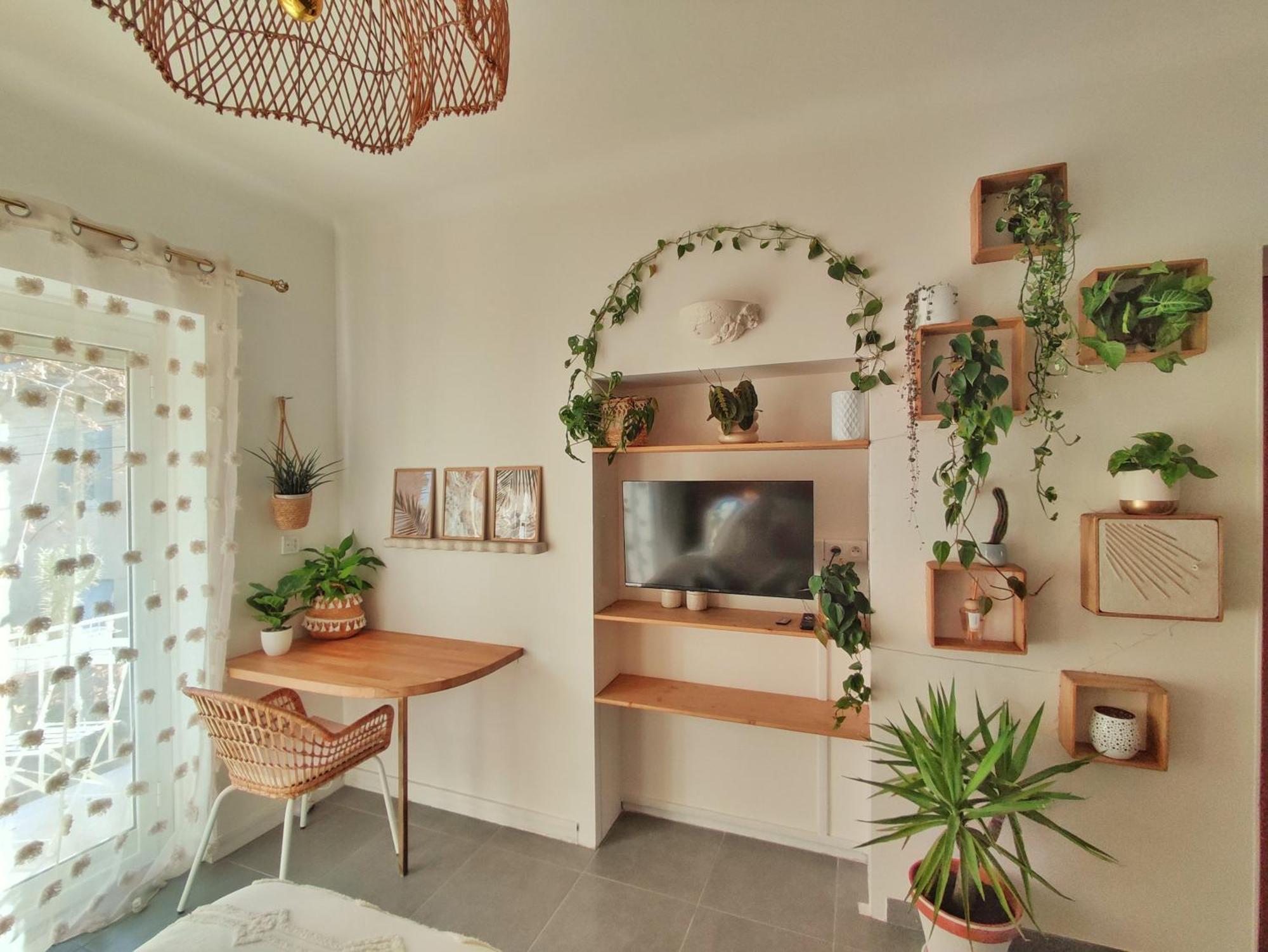 Jungle Boheme - A 3 Min De La Promenade Des A Pieds Apartment