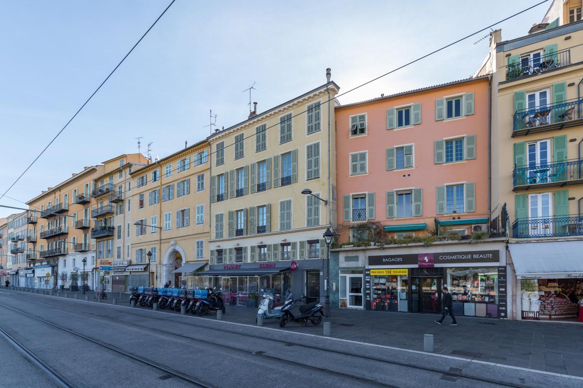 En Plein Coeur De La Vieille A Nice