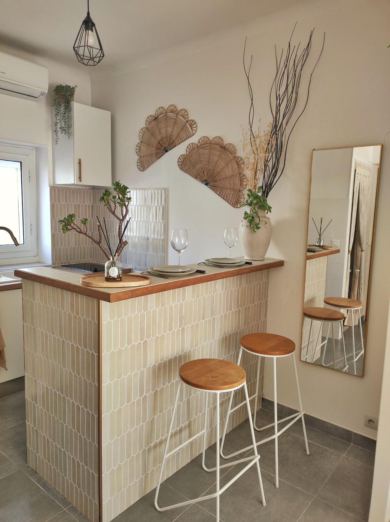 Jungle Boheme - A 3 Min De La Promenade Des A Pieds Apartment