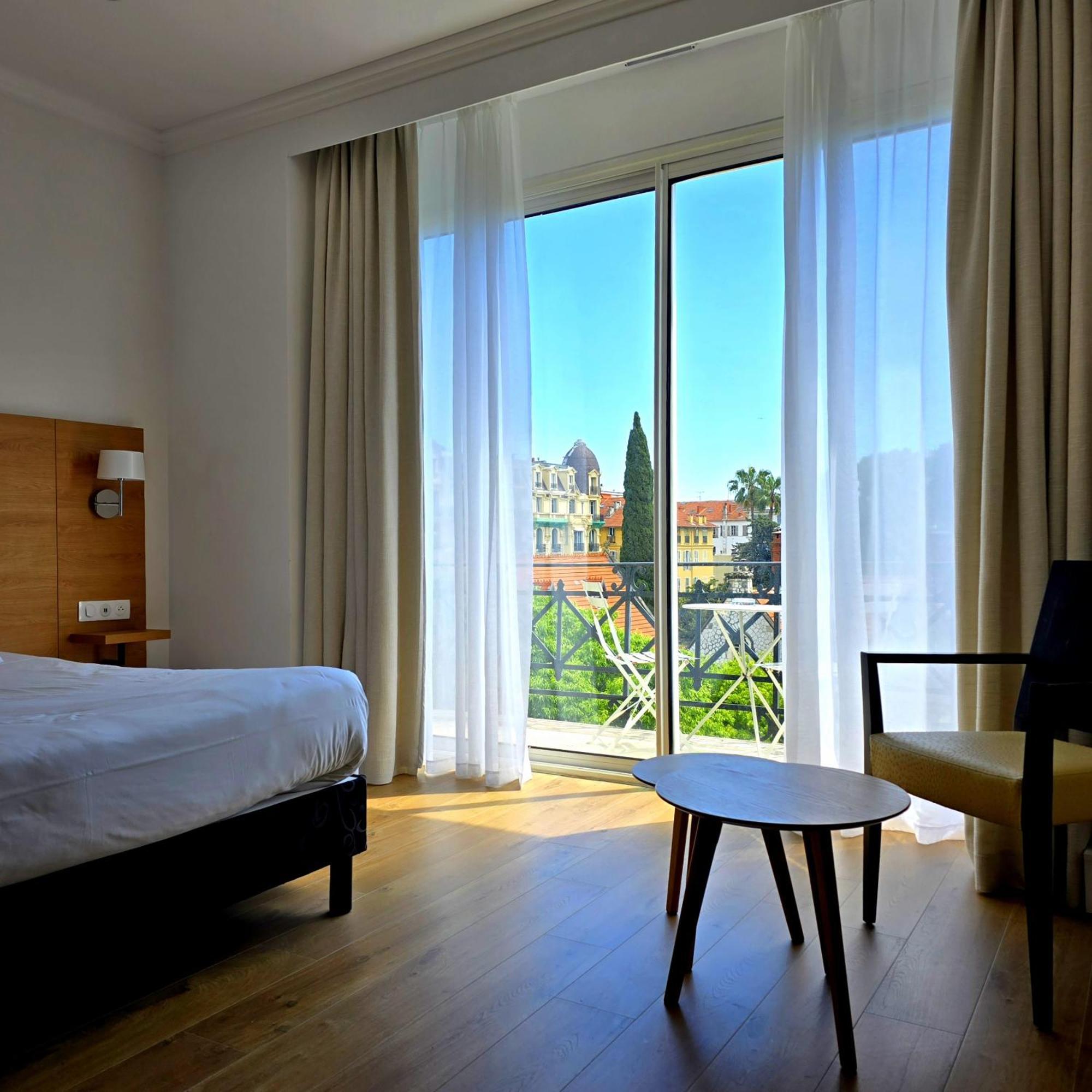 Carlton Nice, Partially Renovated Hotel