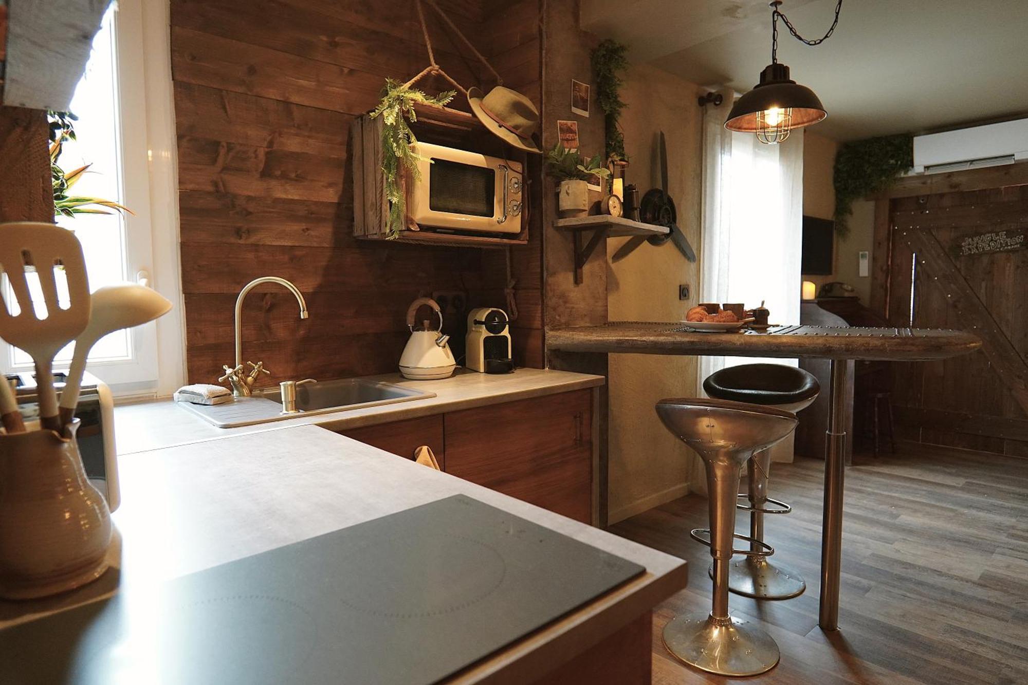 Apartment Des Aventuriers - Experience Unique & Atypique A Proche Du Centre Nice