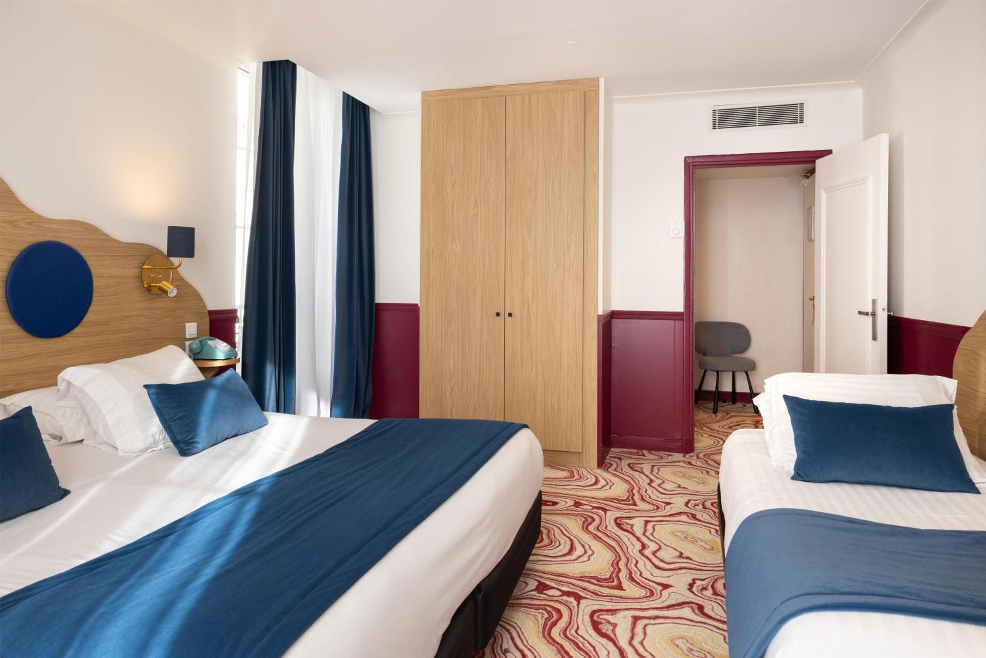 Western Lakmi Hotel