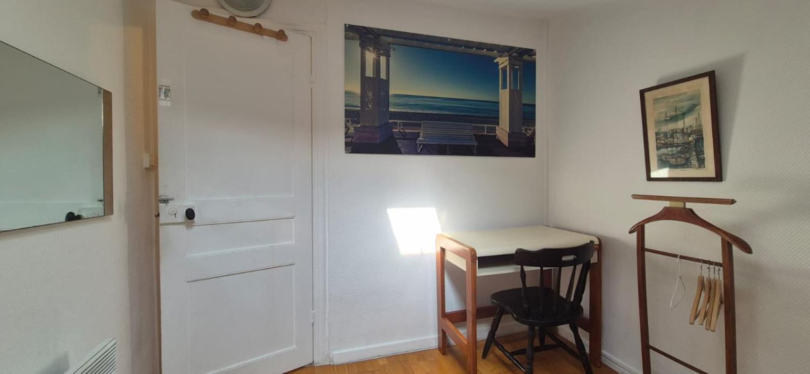 Jolie Privee Centre-ville Hostel *