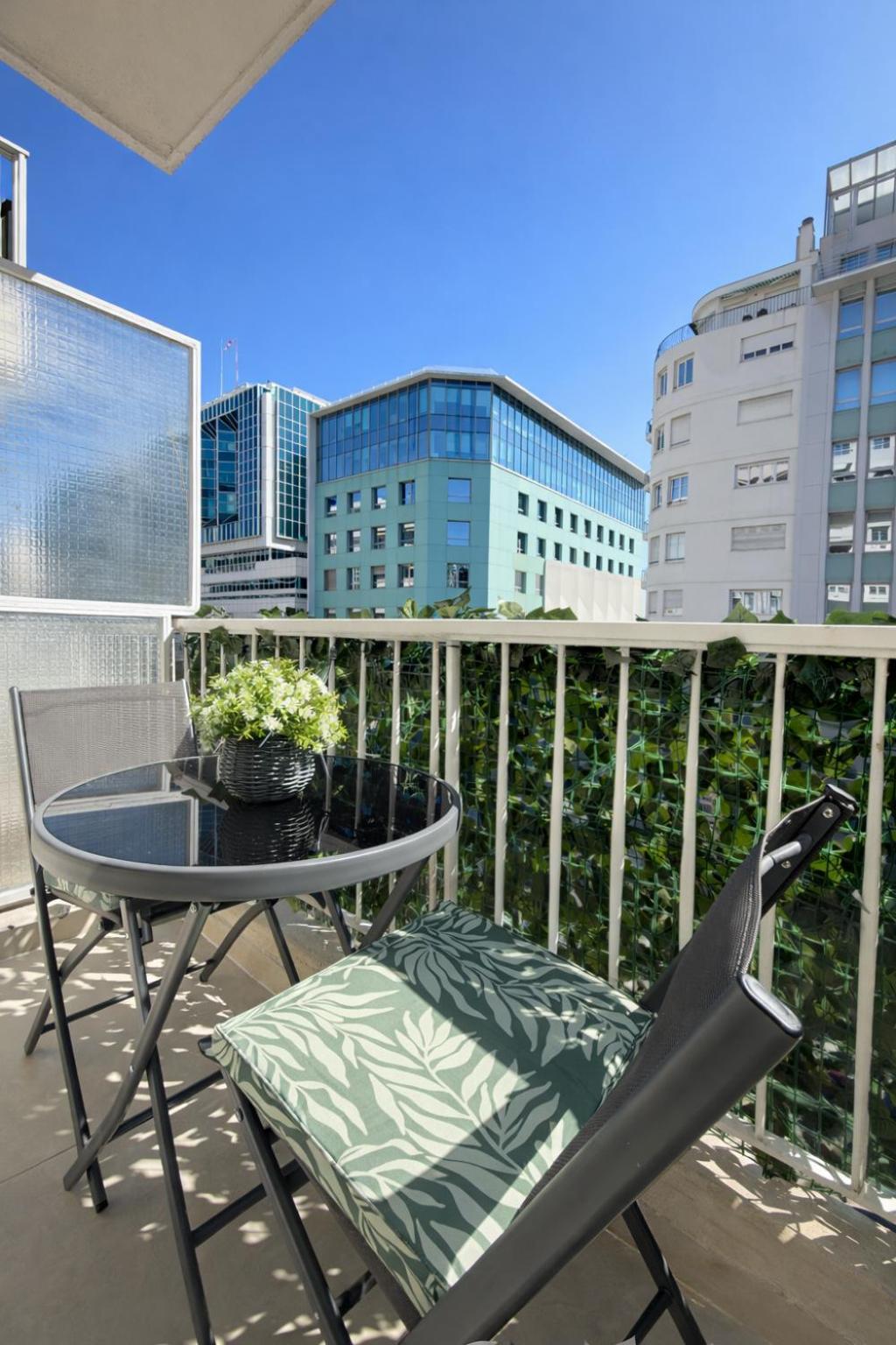 Apartment Renove 3 Chambres, 8 Pers, A 50 M Nice