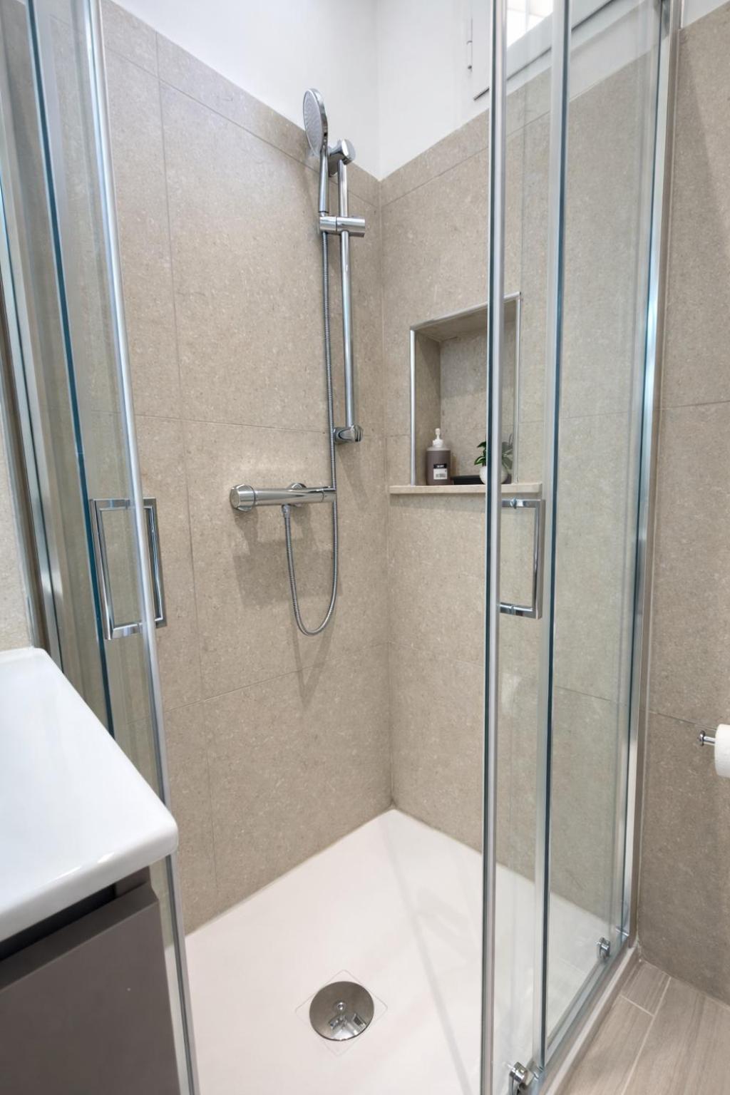 Renove 3 Chambres, 8 Pers, A 50 M Apartment