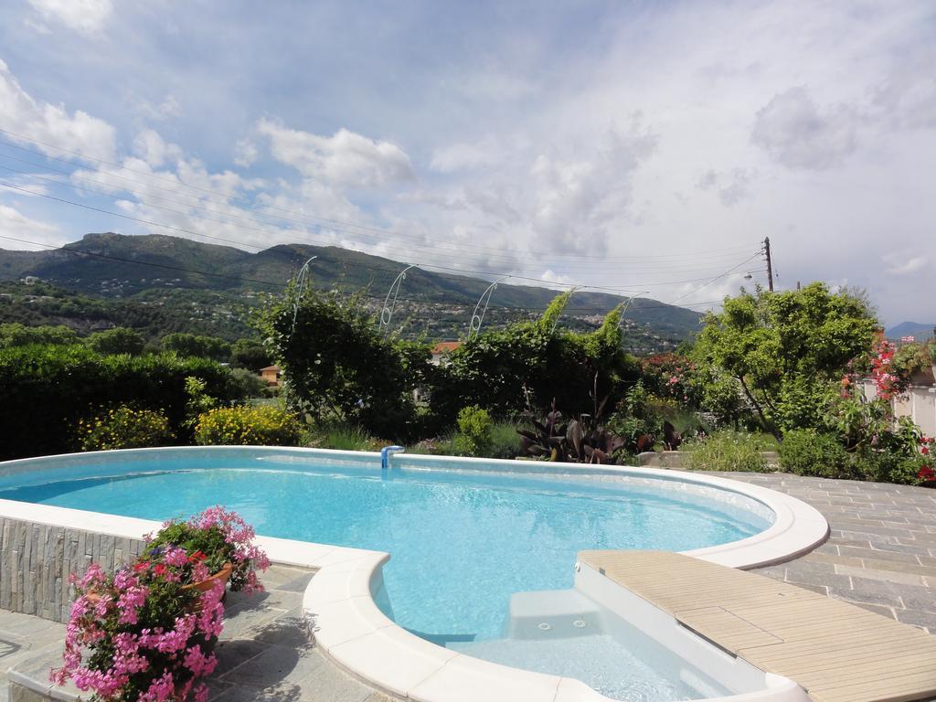 Les 13 Chimeres * Nice