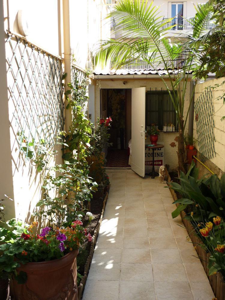 Hotel Logis Victorine 2*