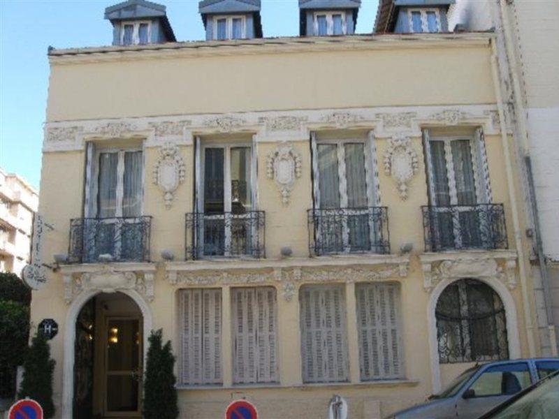 Les Cigales Hotel 3*