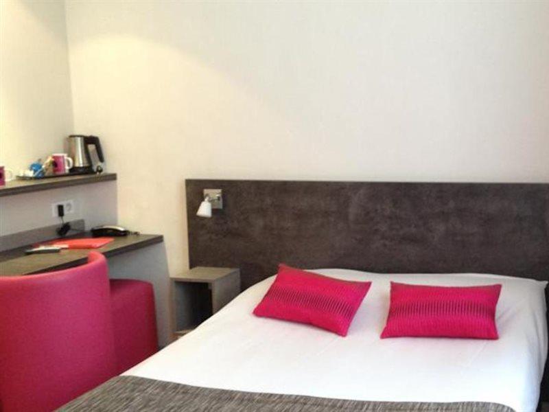 Hotel De La Fontaine 3*